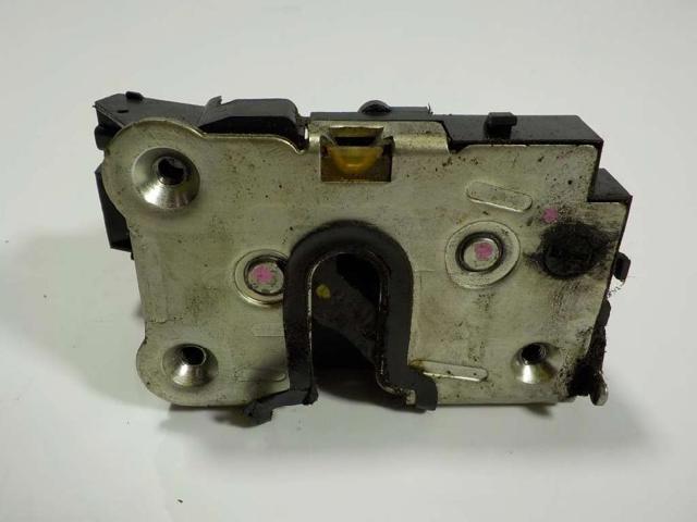 Zamek drzwi tylnych lewych 825032860R RENAULT