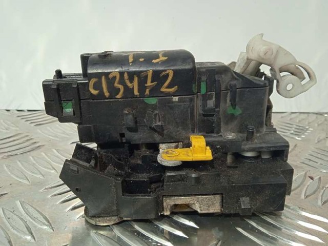Zamek drzwi tylnych lewych 825032860R RENAULT