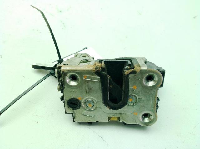 Zamek drzwi tylnych lewych 825032860R RENAULT