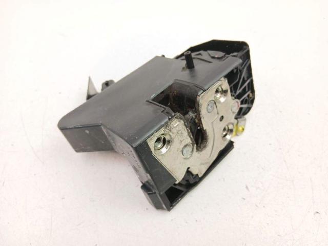 Zamek drzwi tylnych lewych 825033585R RENAULT