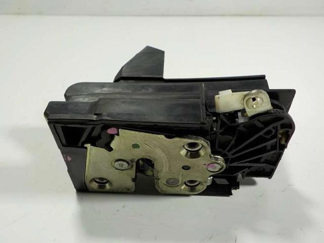 Zamek drzwi tylnych lewych 825033585R RENAULT
