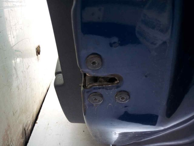 Zamek drzwi tylnych lewych 825033585R RENAULT