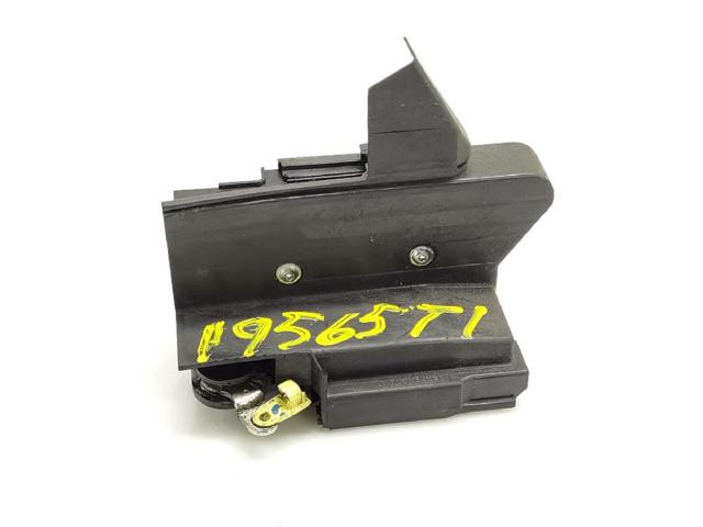 Zamek drzwi tylnych lewych 825033585R RENAULT