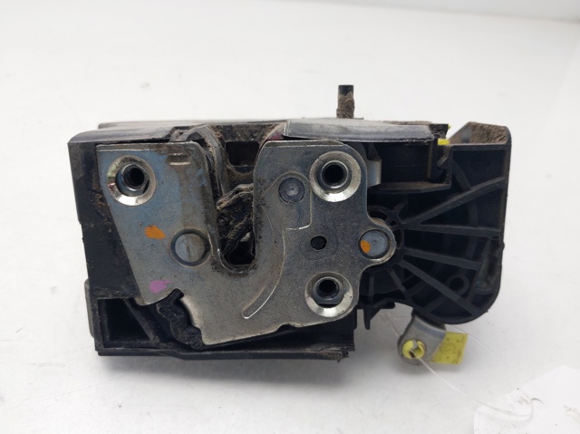 Zamek drzwi tylnych lewych 825033585R RENAULT