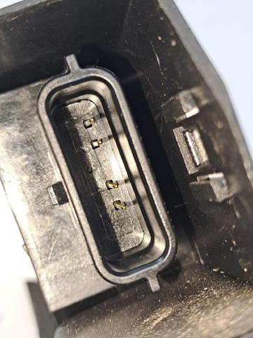 Zamek drzwi tylnych lewych 825037601R RENAULT