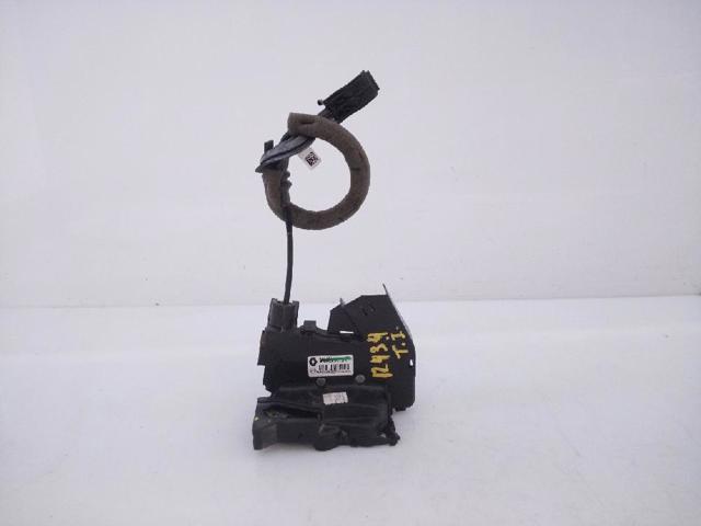 Zamek drzwi tylnych lewych 825039922R RENAULT