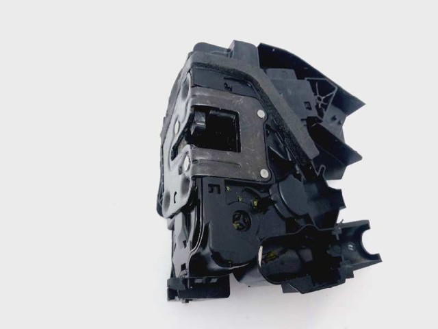 Zamek drzwi tylnych lewych 825039922R RENAULT