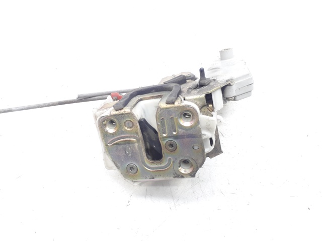 Zamek drzwi tylnych lewych 825039F511 NISSAN