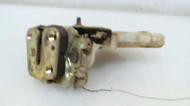 Zamek drzwi tylnych lewych 82503AA210 NISSAN