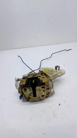 Zamek drzwi tylnych lewych 82503AA210 NISSAN