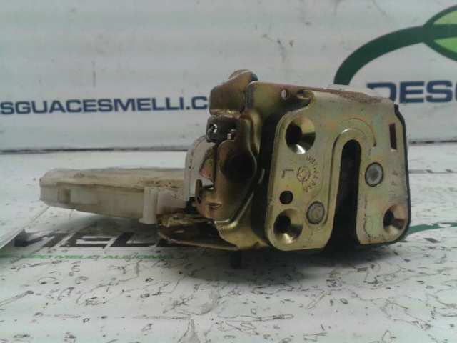 Zamek drzwi tylnych lewych 82503AA21A NISSAN