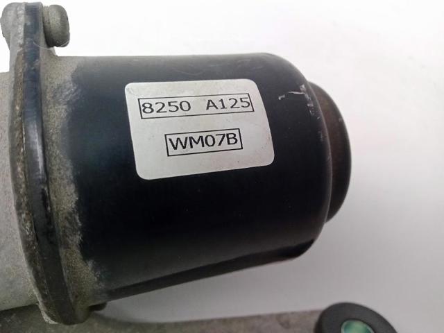 Silniczek wycieraczki szyby przedniej Mitsubishi Pajero KH