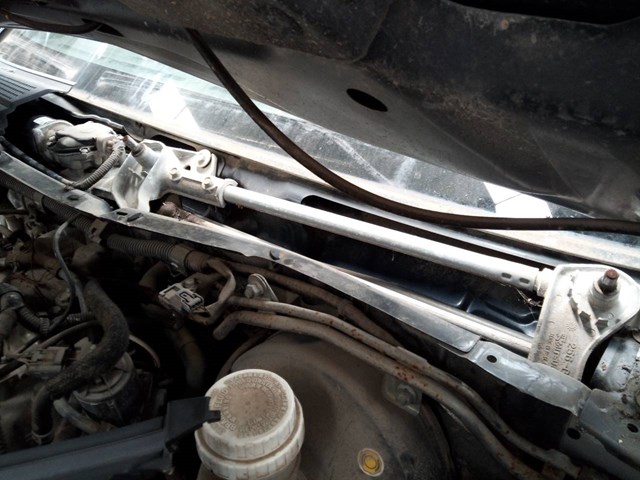 Silniczek wycieraczki szyby przedniej Mitsubishi Pajero KH