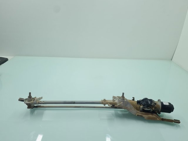 Silniczek wycieraczki szyby przedniej 8250A125 MITSUBISHI