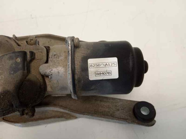 Silniczek wycieraczki szyby przedniej Mitsubishi Pajero KH