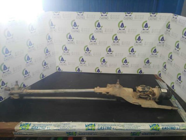 Silniczek wycieraczki szyby przedniej Mitsubishi Pajero KH