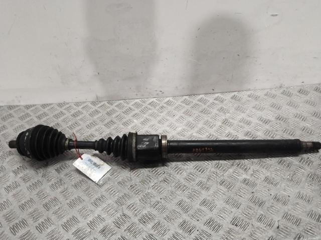 Półoś napędowa przednia prawa 8252046 VOLVO