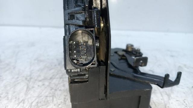 Zamek drzwi przednich lewych 82534310 BMW