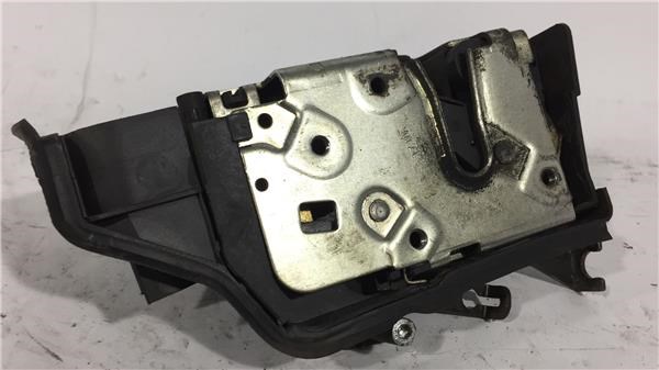 Zamek drzwi przednich lewych 82534310 BMW