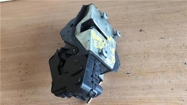 Zamek drzwi przednich lewych 82534310 BMW