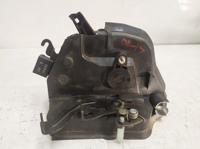 Zamek drzwi przednich lewych 82534310 BMW