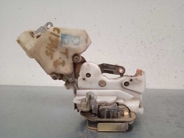 Zamek drzwi tylnych lewych 82553BM760 NISSAN