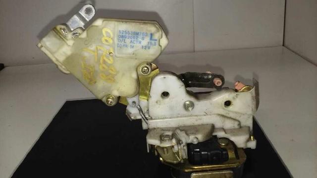Zamek drzwi tylnych lewych 82553BM760 NISSAN