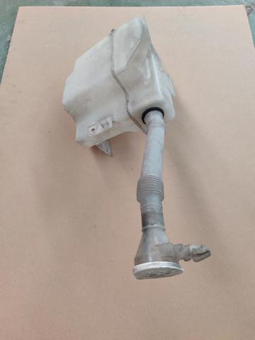 Zbiorniczek spryskiwacza szyb Mitsubishi Outlander CWW