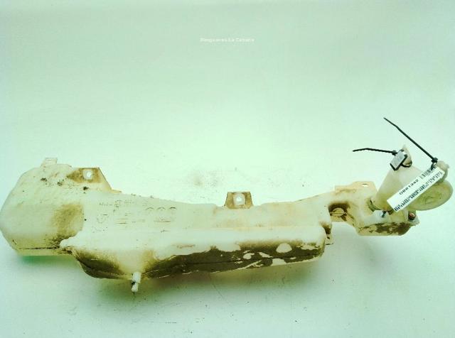 Zbiorniczek spryskiwacza szyb Mitsubishi Pajero V90