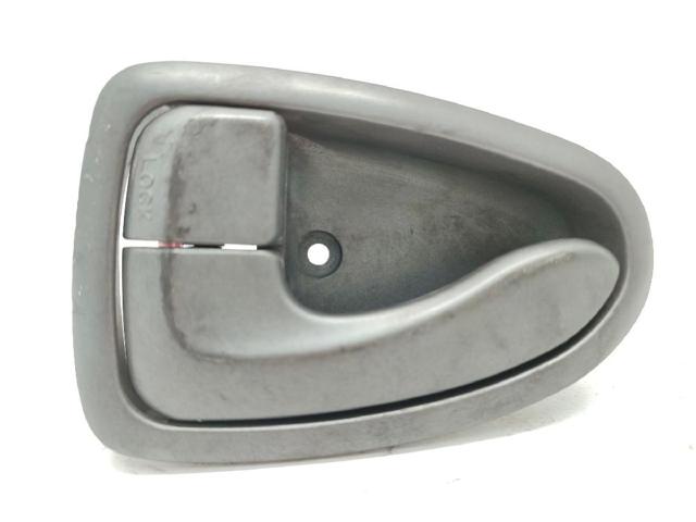 8261025000 Hyundai/Kia