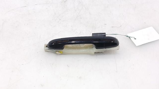 Klamka drzwi przednich zewnętrzna 826511J050 HYUNDAI