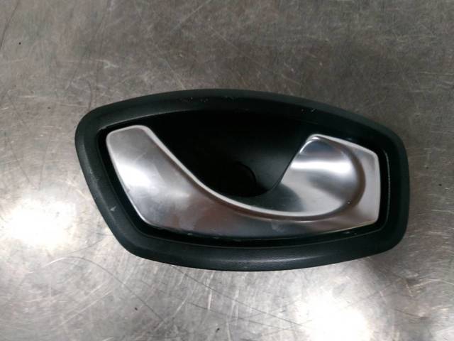 826720001R Renault (RVI)