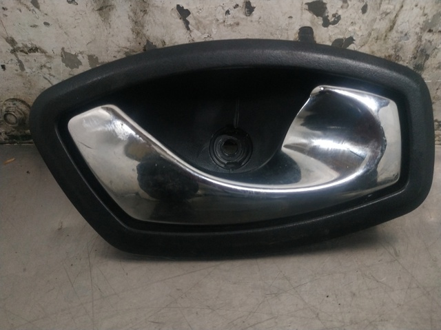 826720001R Renault (RVI)
