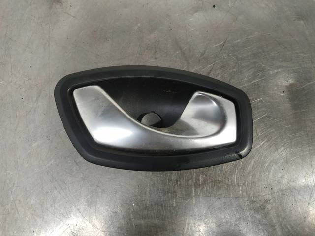 826720001R Renault (RVI)