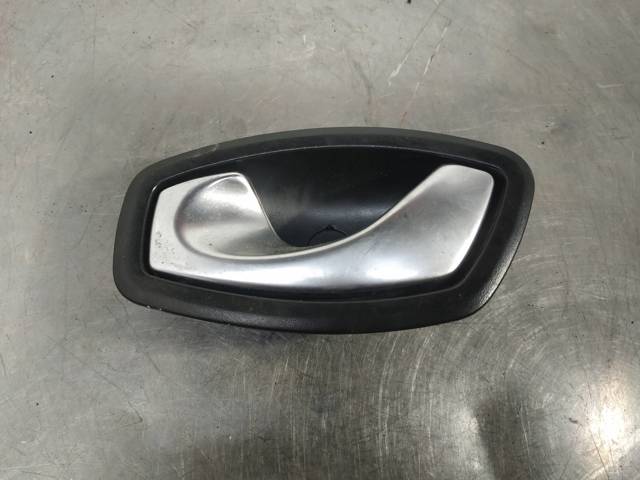 826730001R Renault (RVI)