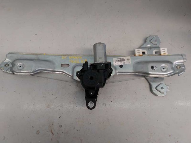 Mechanizm podnoszenia szyby drzwi tylnych lewych 827014EA0A NISSAN