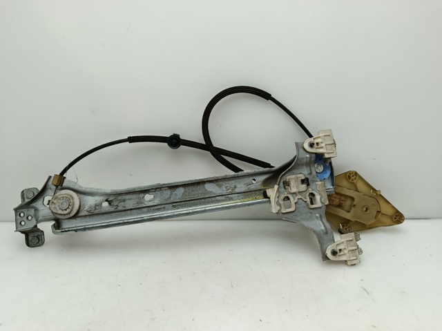 827200008R Renault (RVI)