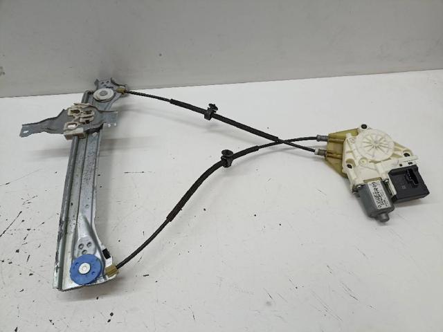 827200008R Renault (RVI)