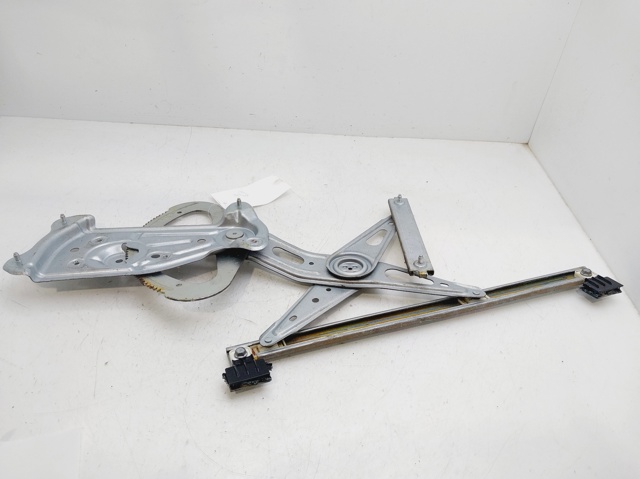827210006R Renault (RVI)