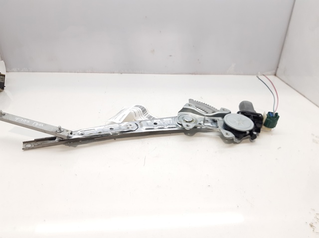 Mechanizm podnoszenia szyby drzwi przednich lewych 827216FR0A NISSAN