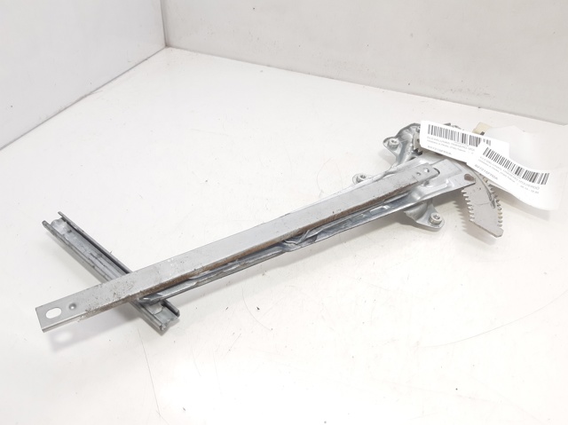 Mechanizm podnoszenia szyby drzwi przednich lewych 827216FR0A NISSAN