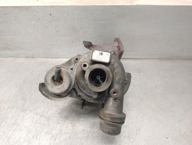 82728353 Renault (RVI)