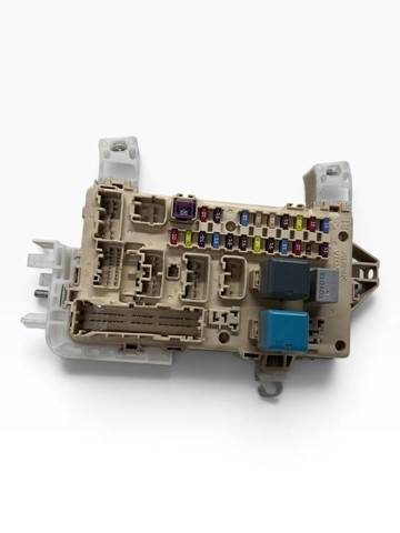 827300F040 Toyota