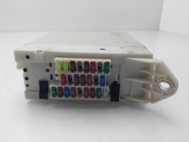 Blok komfortu 8273053050 TOYOTA
