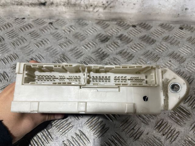 Blok komfortu 8273053050 TOYOTA