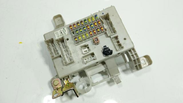 Skrzynka bezpieczników 8273060110 TOYOTA