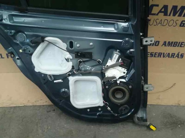 Silniczek podnośnika szyby drzwi tylnych lewych 827310185R RENAULT