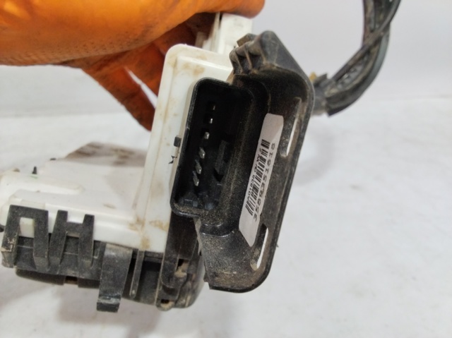 Zamek drzwi przednich prawych 828405 PEUGEOT