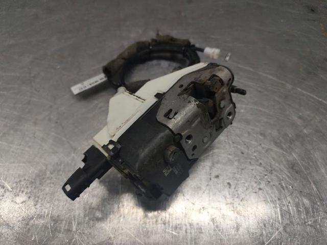 Zamek drzwi przednich lewych 828406 PEUGEOT