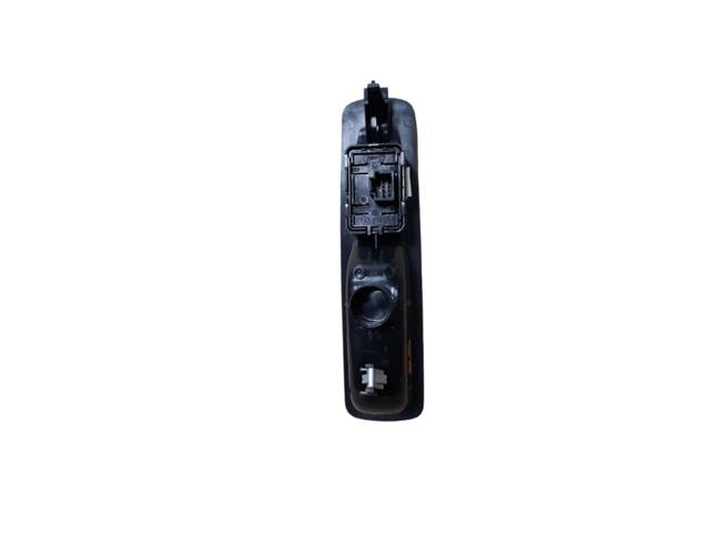Włącznik przyciskowy podnośnika szyby tylny 82944002R RENAULT